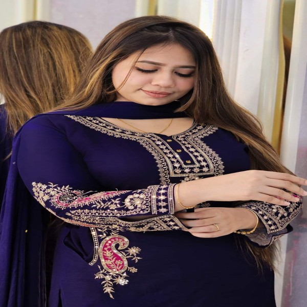 সম্পূর্ণ লেটেস্ট ডিজাইনের সিকোয়েন্স এবং এমব্রয়ডারি কাজ করা সম্পূর্ণ রেডি থ্রি-পিস কালেকশন।।AS1