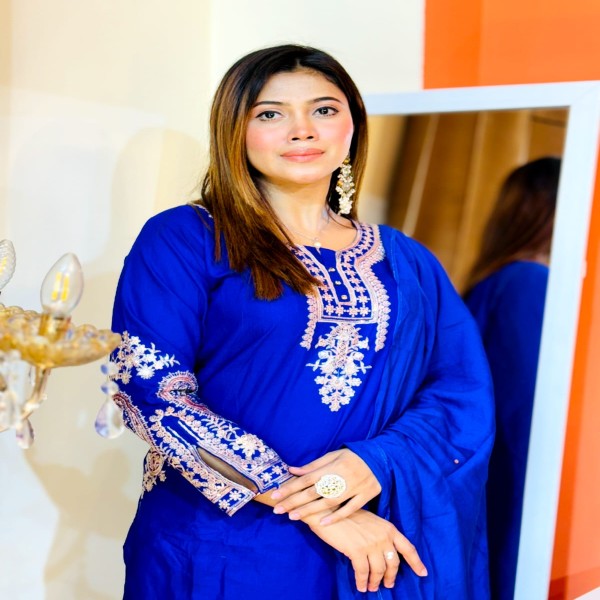 সম্পূর্ণ লেটেস্ট ডিজাইনের সিকোয়েন্স এবং এমব্রয়ডারি কাজ করা সম্পূর্ণ রেডি থ্রি-পিস কালেকশন।।BLUE
