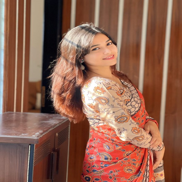 ডিজিটাল প্রিন্টের শাড়ি,,১০০%কালার গ্যারান্টি   ও পন্য চেক করে নেওয়া সুযোগ আছে ।PS101