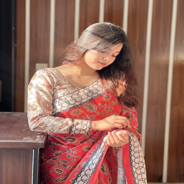 ডিজিটাল প্রিন্টের শাড়ি,,১০০%কালার গ্যারান্টি   ও পন্য চেক করে নেওয়া সুযোগ আছে ।PS101