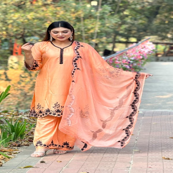তাঁতাল কাটোওয়ার্ক এমব্রয়ডারি কাজ করা সম্পূর্ণ সেলাই করা থ্রি-পিস কালেকশন।। TA1
