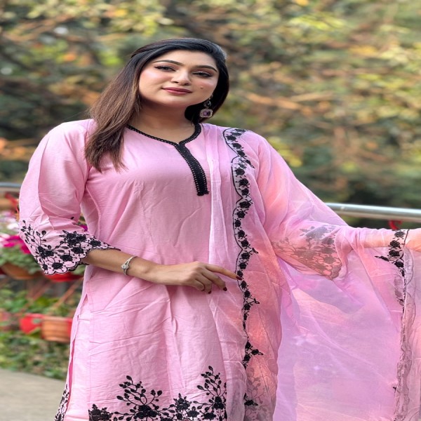 তাঁতাল কাটোওয়ার্ক এমব্রয়ডারি কাজ করা সম্পূর্ণ সেলাই করা থ্রি-পিস কালেকশন।।TA2
