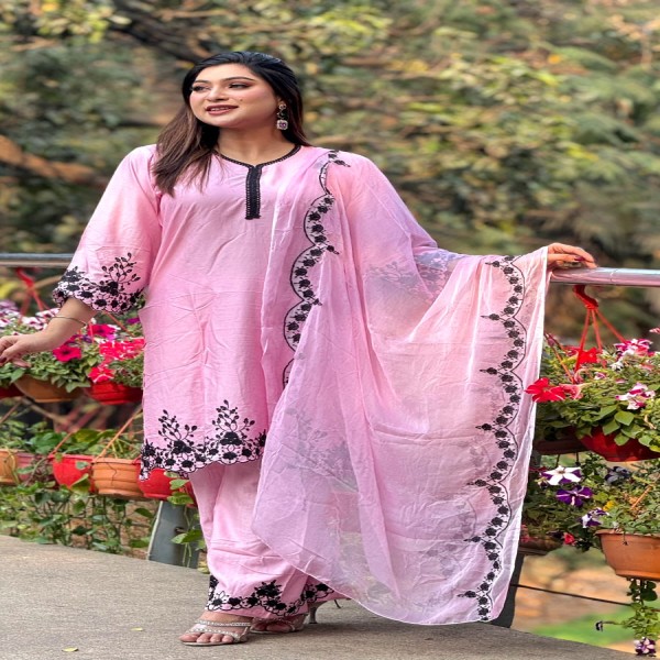 তাঁতাল কাটোওয়ার্ক এমব্রয়ডারি কাজ করা সম্পূর্ণ সেলাই করা থ্রি-পিস কালেকশন।।TA2