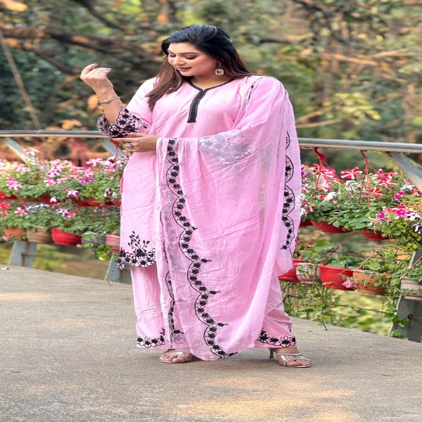 তাঁতাল কাটোওয়ার্ক এমব্রয়ডারি কাজ করা সম্পূর্ণ সেলাই করা থ্রি-পিস কালেকশন।।TA2