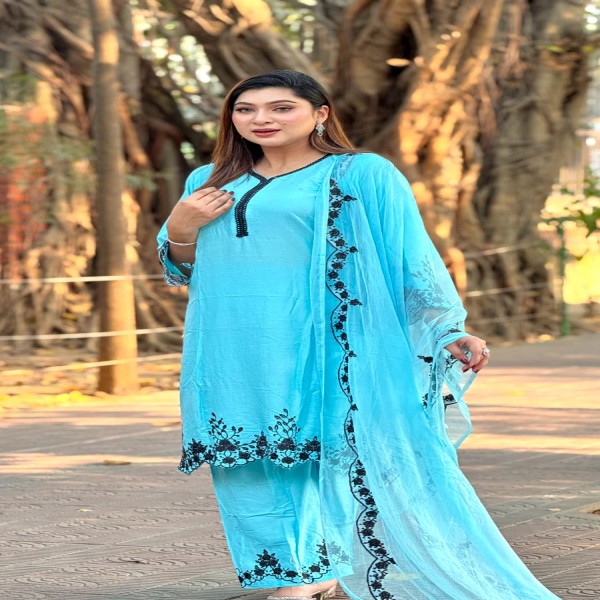 তাঁতাল কাটোওয়ার্ক এমব্রয়ডারি কাজ করা সম্পূর্ণ সেলাই করা থ্রি-পিস কালেকশন।।TA3