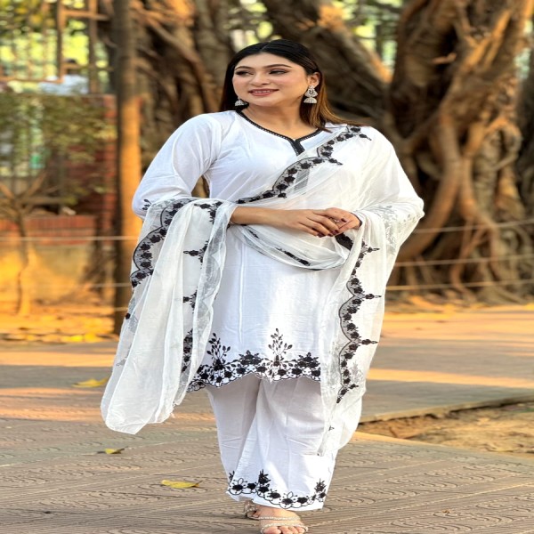 তাঁতাল কাটোওয়ার্ক এমব্রয়ডারি কাজ করা সম্পূর্ণ সেলাই করা থ্রি-পিস কালেকশন।।TA4