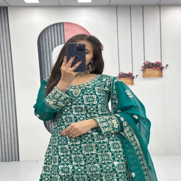 পাকিস্তানি ইন্সপায়ার গারারা পার্টি কালেকশন G2